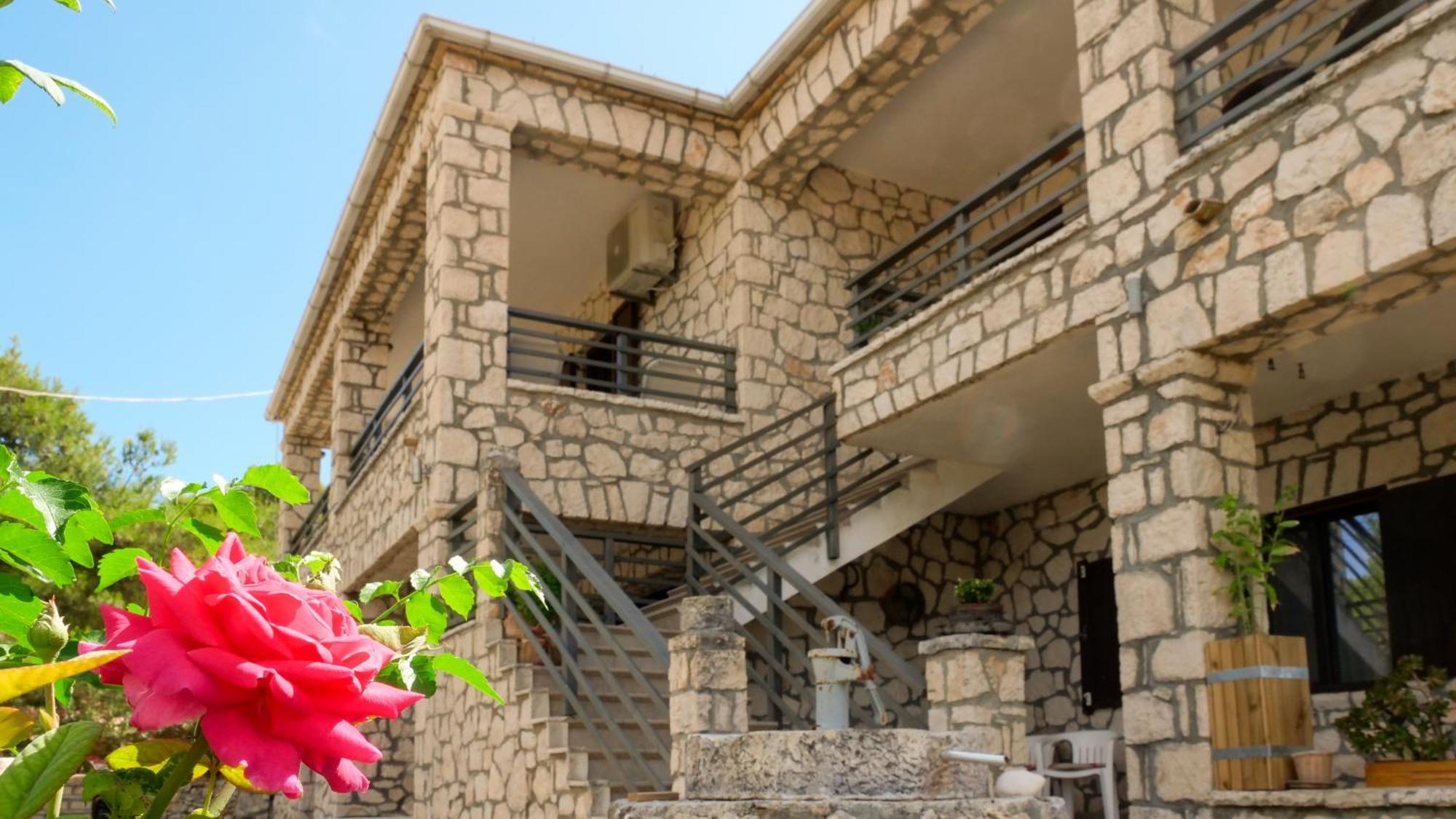 Fterini Apartments Sterna & Alletri Agios Leon ภายนอก รูปภาพ