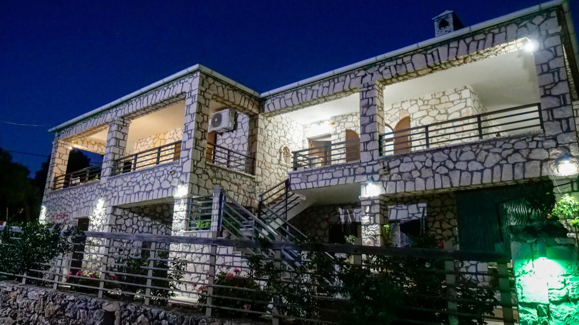 Fterini Apartments Sterna & Alletri Agios Leon ภายนอก รูปภาพ