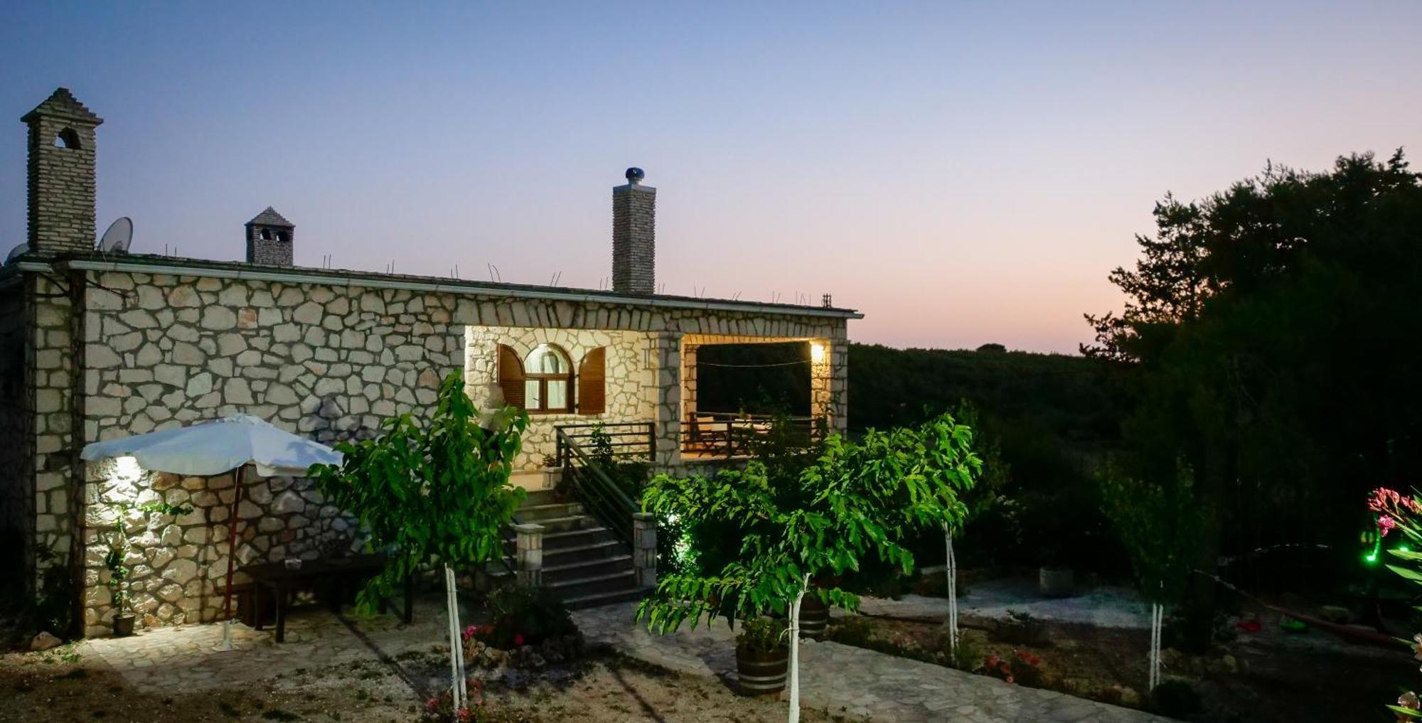 Fterini Apartments Sterna & Alletri Agios Leon ภายนอก รูปภาพ