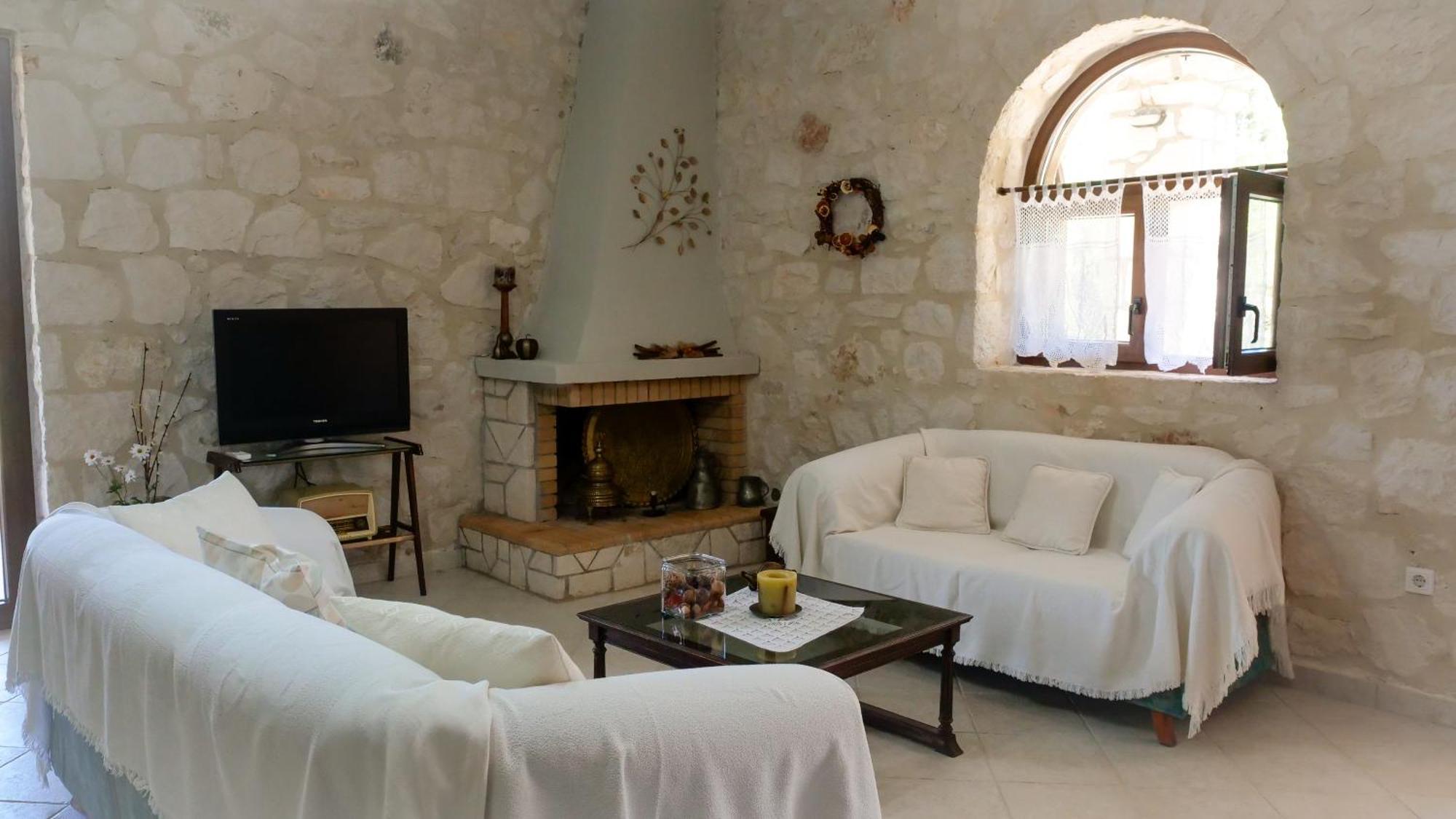 Fterini Apartments Sterna & Alletri Agios Leon ภายนอก รูปภาพ